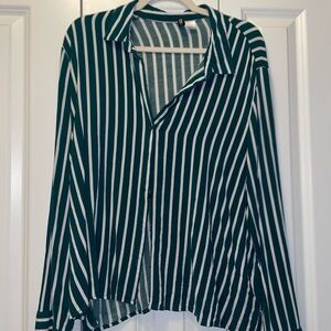 H&M Divided Womens Button Down Shirt Green and White Striped XL
